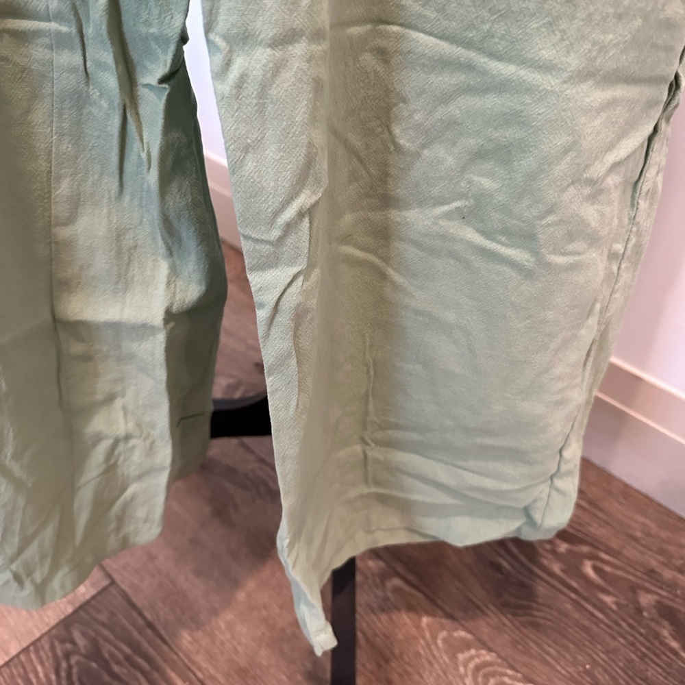 ⭐ Green Strapless Jumpsuit - Picture 3 of 9